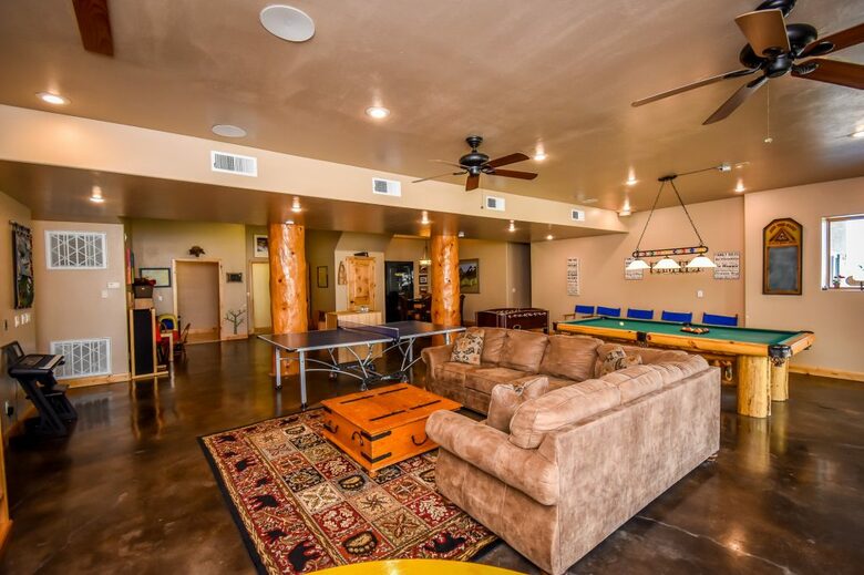 Storytellers Lodge - Pine Valley, Utah