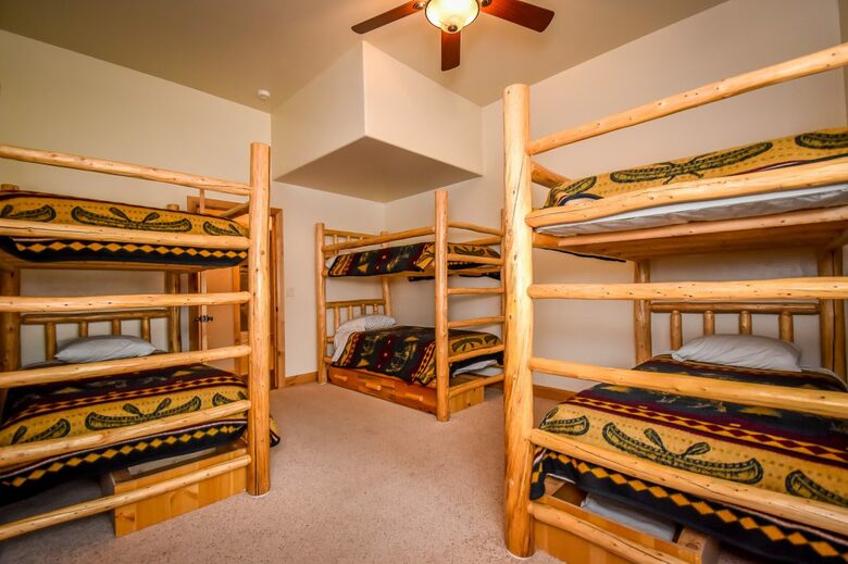 Storytellers Lodge - Pine Valley, Utah