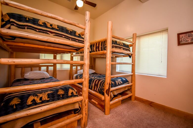 Storytellers Lodge - Pine Valley, Utah