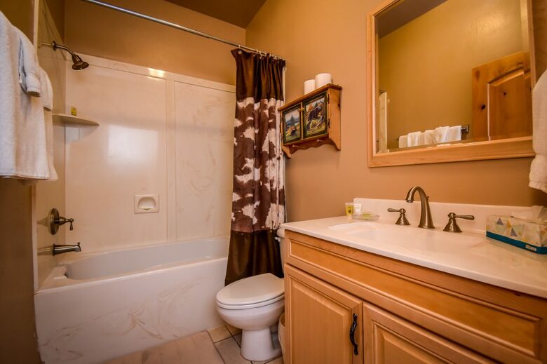 Storytellers Lodge - Pine Valley, Utah