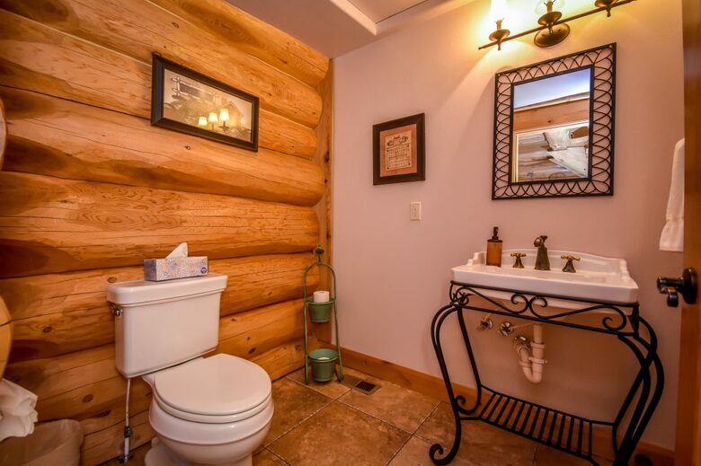Storytellers Lodge - Pine Valley, Utah