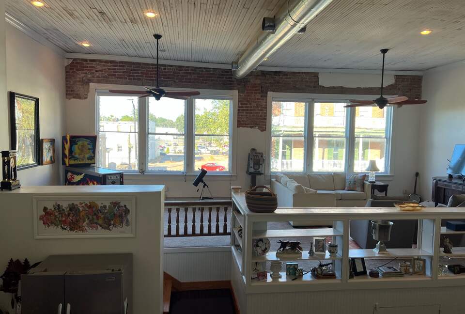 Natchez Gem | Charming Apartment near Historic Mansions, Casino, and more - Natchez, Mississippi