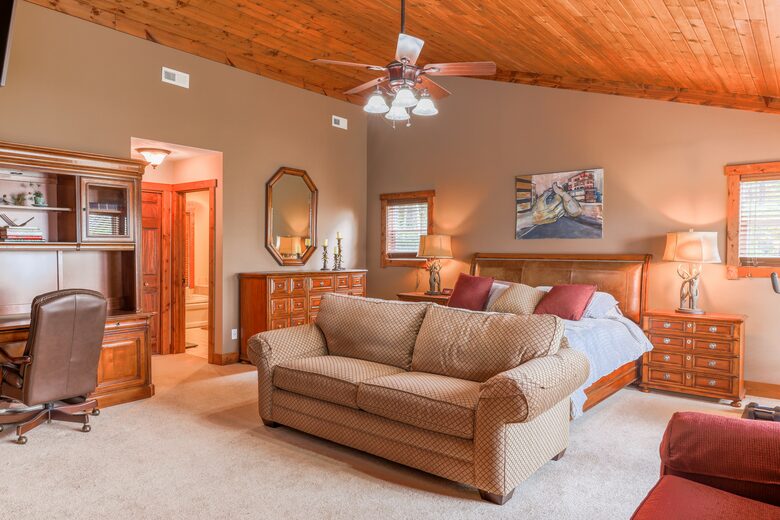 Mountain Mama Ski-In/Ski-Out Retreat - Snowshoe, West Virginia