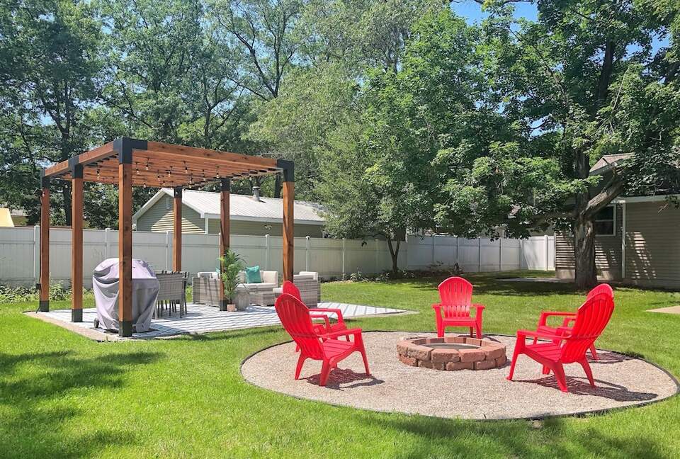 Bohemian Retreat | Four bedroom two full bath close to beach, downtown, and wineries! - Grand Traverse County, Michigan