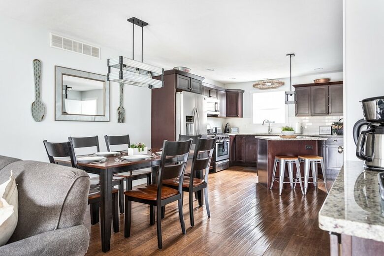 Hygge at Walnut Three Bedroom Chic Townhouse - Traverse City, Michigan