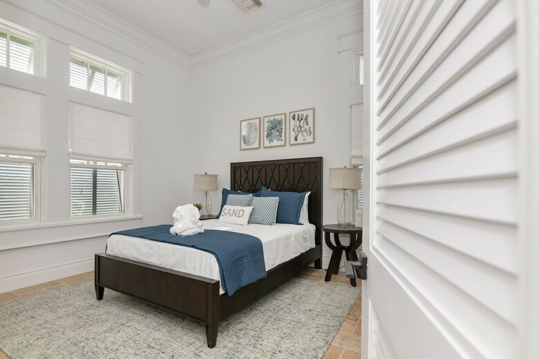 Oceanfront Home with Private Pool - Forbes Hill, Bahamas