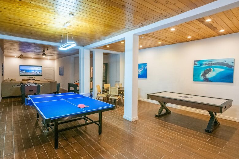 Oceanfront Home with Private Pool - Forbes Hill, Bahamas