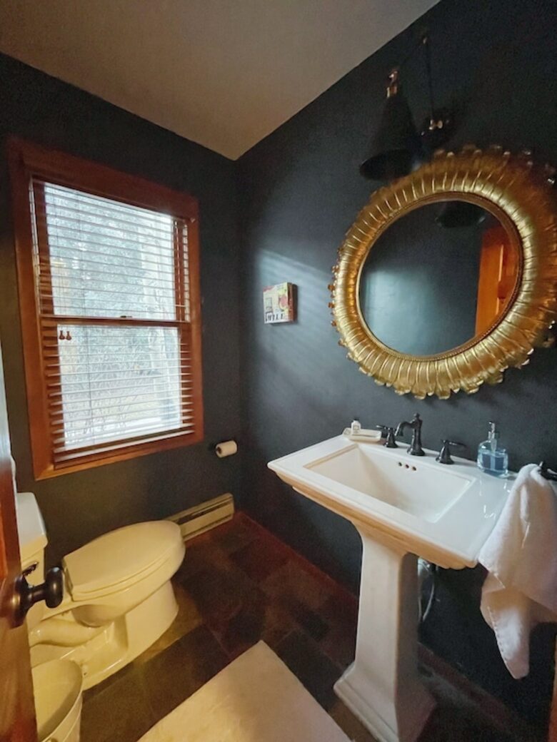 Three-Story Home In The Heart Of Crested Butte | Easy Walk To Elk Avenue And To The Free Mountain Shuttle - Crested Butte, Colorado