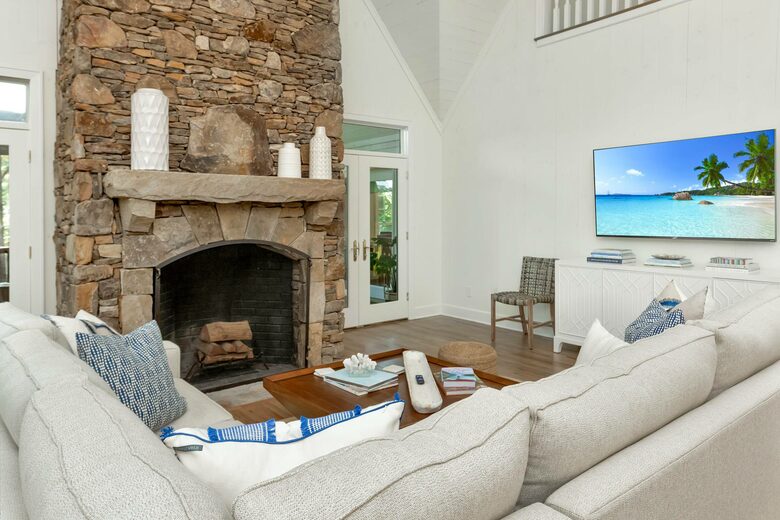 Kiawah Island Charming Cottage Home - Johns Island, South Carolina