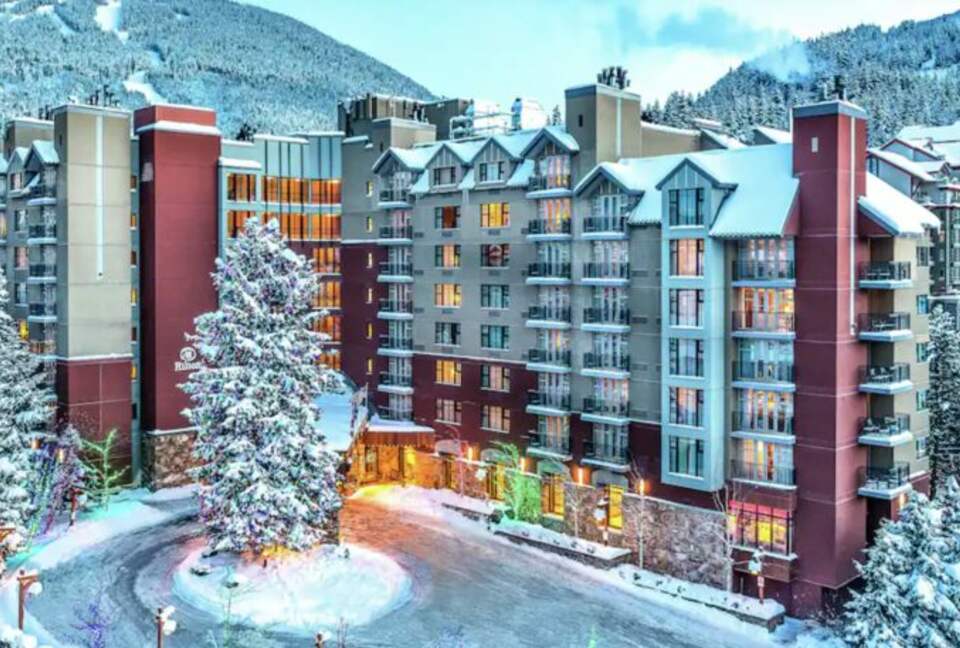 Hilton Whistler Resort and Spa "Premier Studio"- Located In the Heart of Whistler Village! - Whistler, Canada