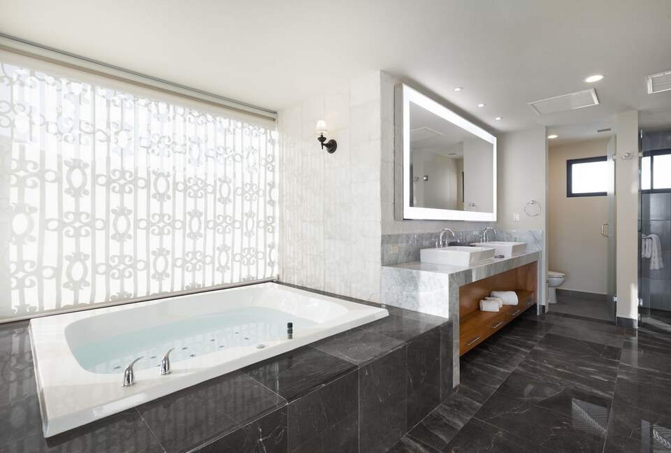 Villa La Valencia | Four Bedroom Penthouse Oceanfront - San José del Cabo, Mexico