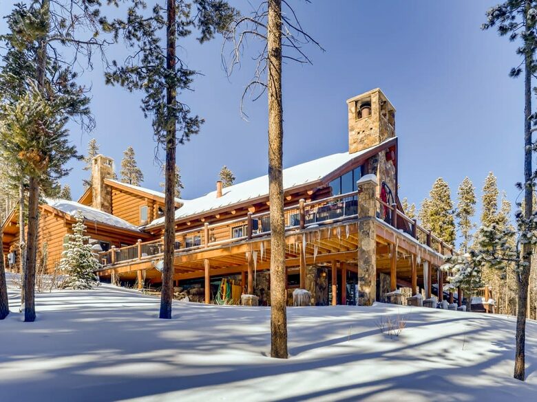Six Bedroom Luxurious Chalet | With Hot Tub and Stunning Views! - Breckenridge, Colorado
