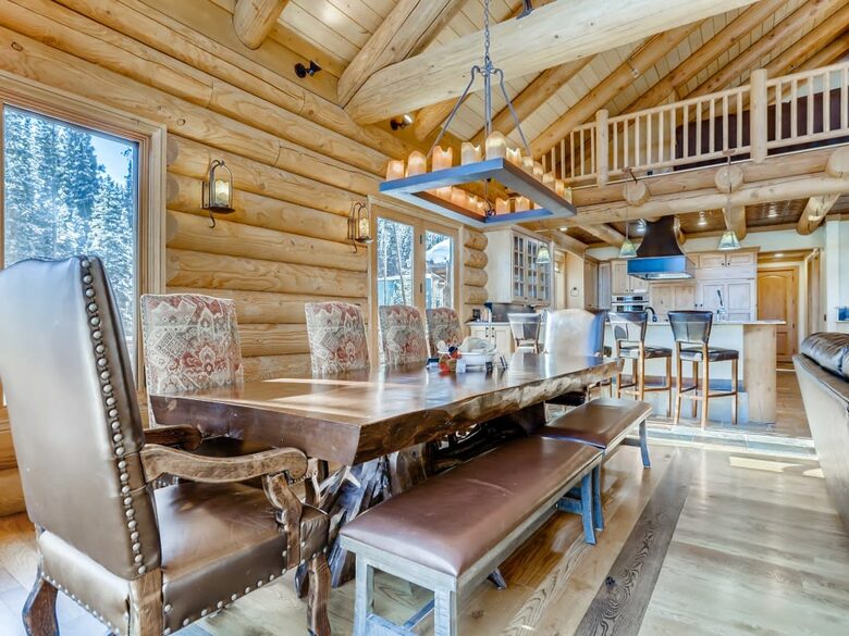 Six Bedroom Luxurious Chalet | With Hot Tub and Stunning Views! - Breckenridge, Colorado