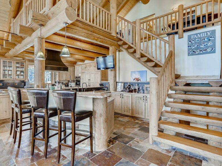 Six Bedroom Luxurious Chalet | With Hot Tub and Stunning Views! - Breckenridge, Colorado