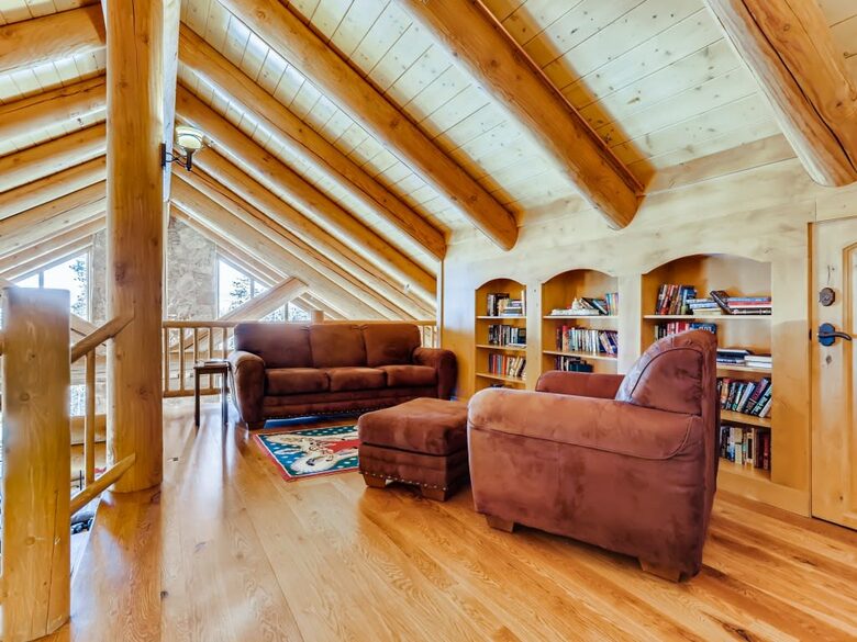 Six Bedroom Luxurious Chalet | With Hot Tub and Stunning Views! - Breckenridge, Colorado