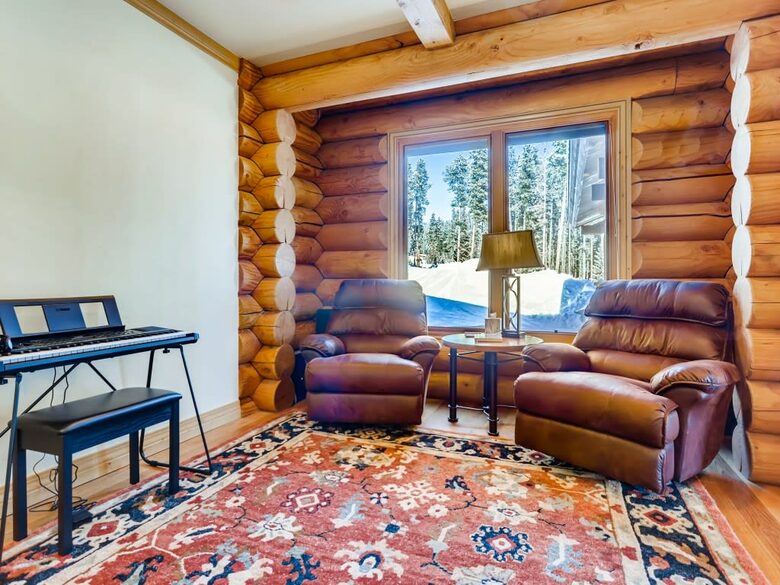 Six Bedroom Luxurious Chalet | With Hot Tub and Stunning Views! - Breckenridge, Colorado