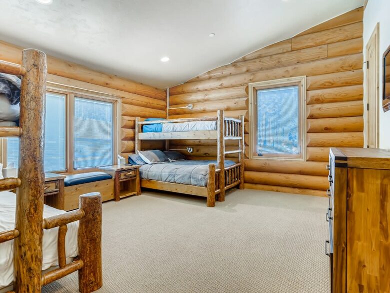 Six Bedroom Luxurious Chalet | With Hot Tub and Stunning Views! - Breckenridge, Colorado