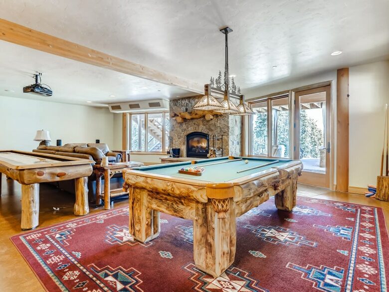 Six Bedroom Luxurious Chalet | With Hot Tub and Stunning Views! - Breckenridge, Colorado