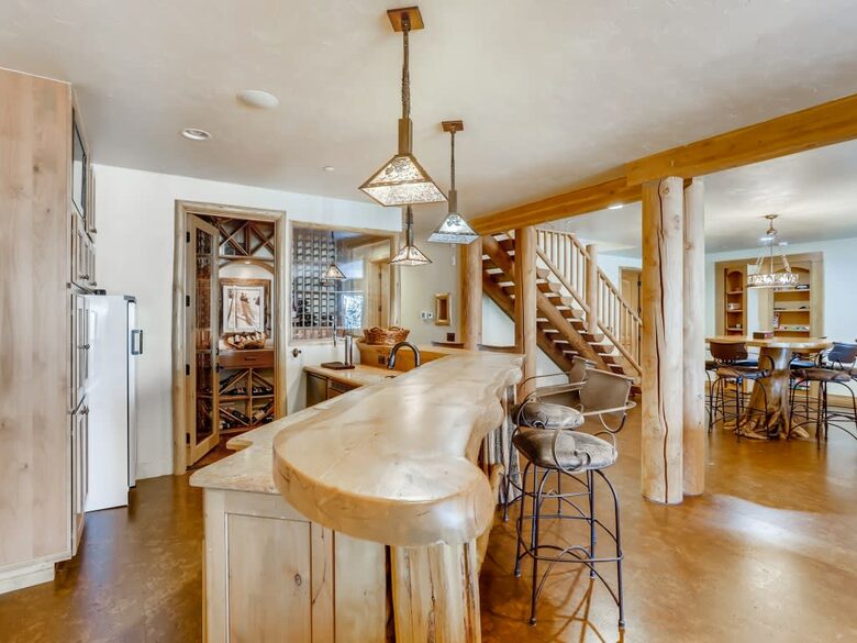Six Bedroom Luxurious Chalet | With Hot Tub and Stunning Views! - Breckenridge, Colorado