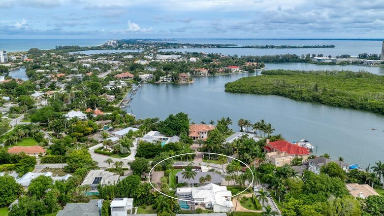 Lido Beach Gulf Getaway with a Pool - Lido Key, Florida