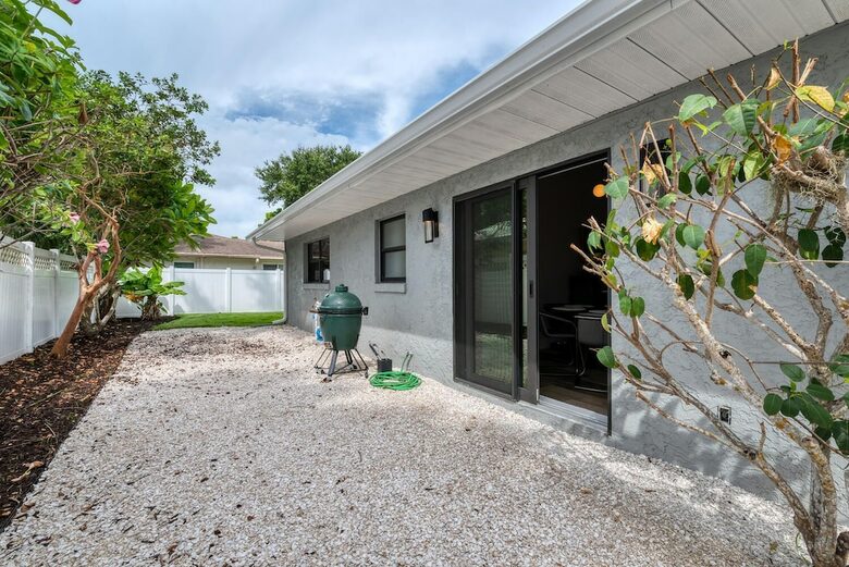 Lido Beach Gulf Getaway with a Pool - Lido Key, Florida
