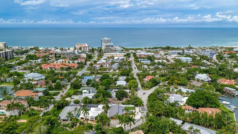 Lido Beach Gulf Getaway with a Pool - Lido Key, Florida