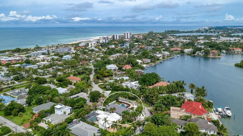 Lido Beach Gulf Getaway with a Pool - Lido Key, Florida