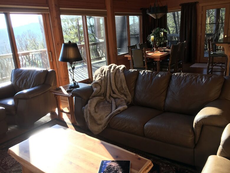 Luxury Log Home Overlooking Lake Glenville - Cullowhee, North Carolina