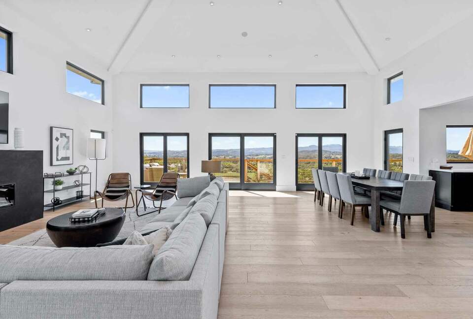 Stunning Shadybrook Lane - Napa, California