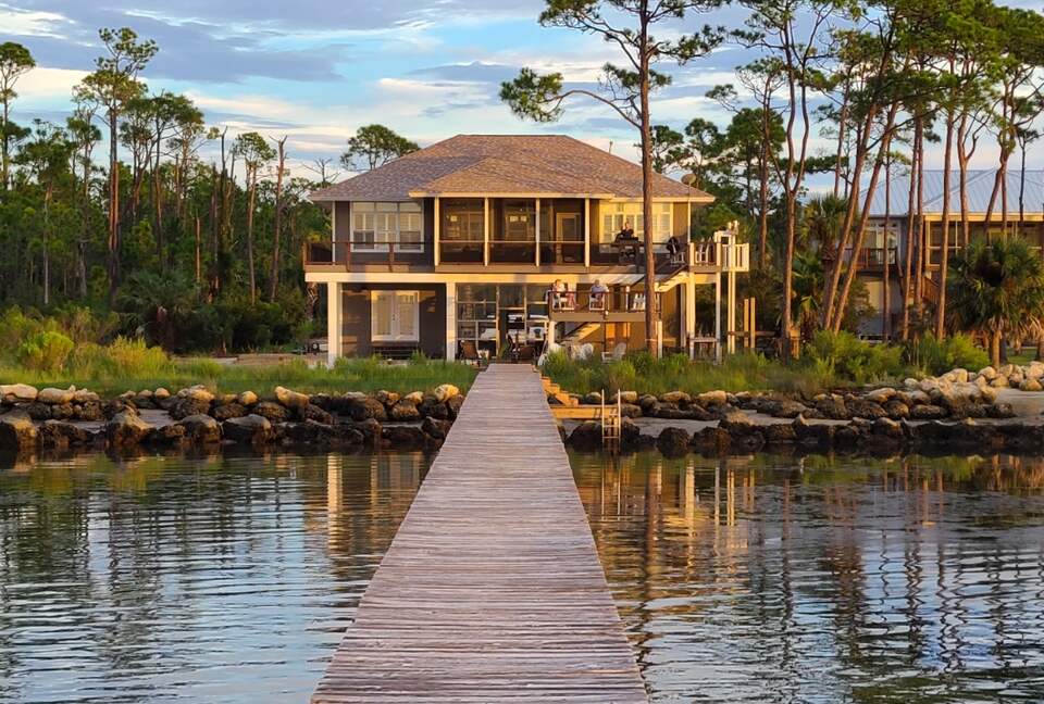 High Times bayfront with pier, swimming pool and 2 hot tubs on #1 Beach in America - St George Island, Florida