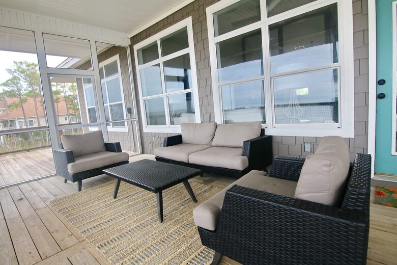 High Times bayfront with pier, swimming pool and 2 hot tubs on #1 Beach in America - St George Island, Florida