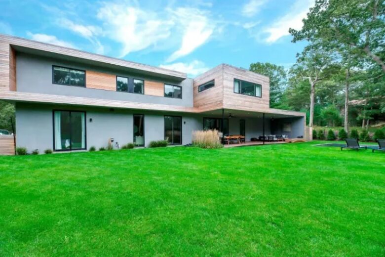 5 Quadrant Hill Road - East Hampton, New York