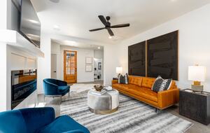 Chic Modern Bentonville Getaway - Bentonville, Arkansas
