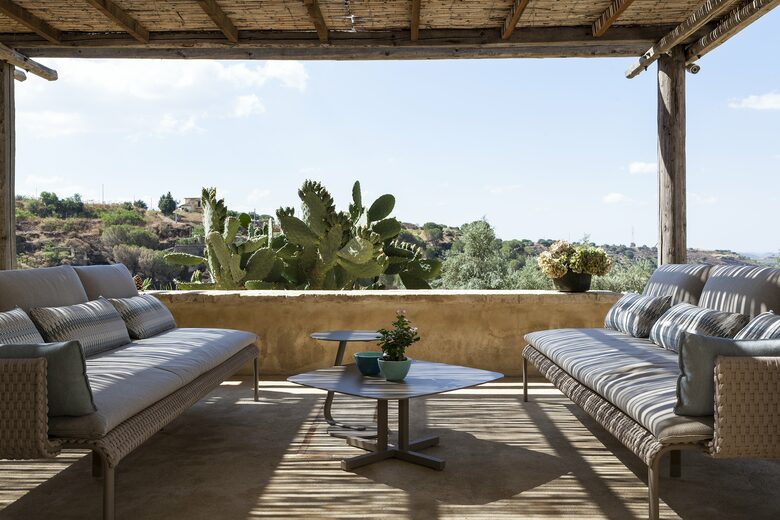 Outdoor living on main terrace
