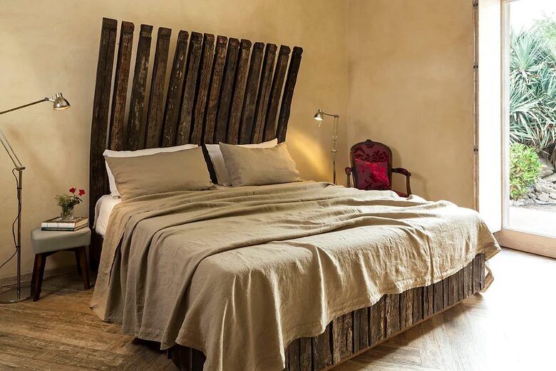 Cask bedroom bed built from old wine casks