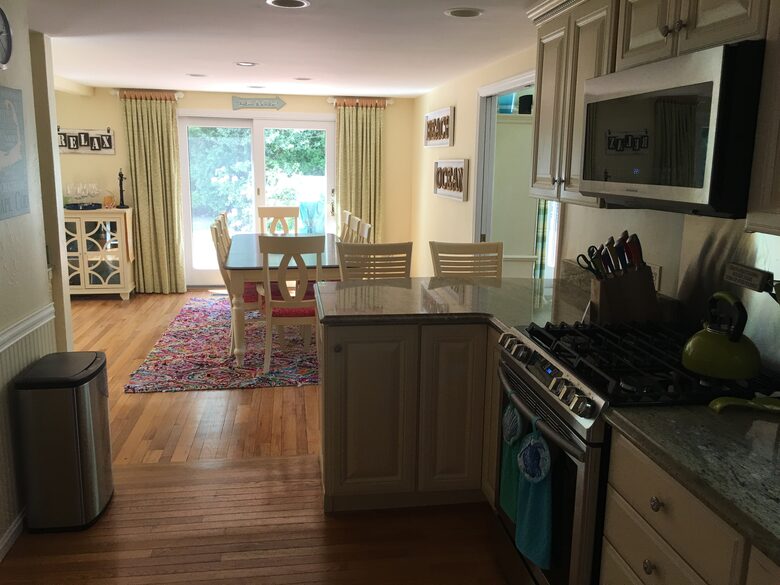 Kitchen/Dining