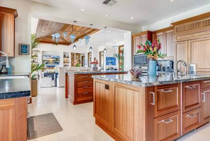 Maui Island Luxury Estate - Lahaina, Hawaii