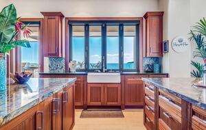 Maui Island Luxury Estate with Private Pool (R)