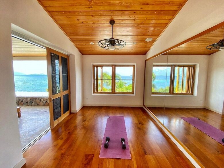 Luxury 7 bedroom Waterfront Villa - Great Camanoe Island, Virgin Islands, British