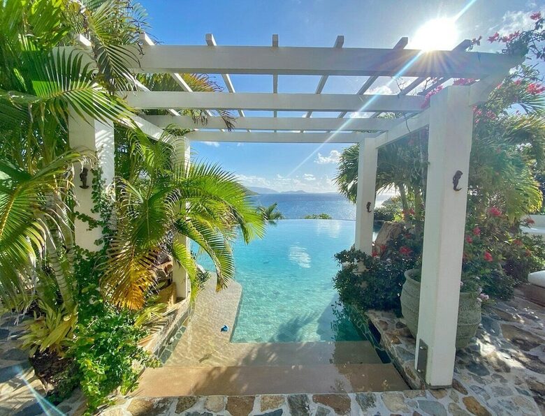 Luxury 7 bedroom Waterfront Villa - Great Camanoe Island, Virgin Islands, British