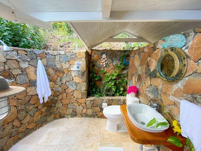 Luxury 7 bedroom Waterfront Villa - Great Camanoe Island, Virgin Islands, British