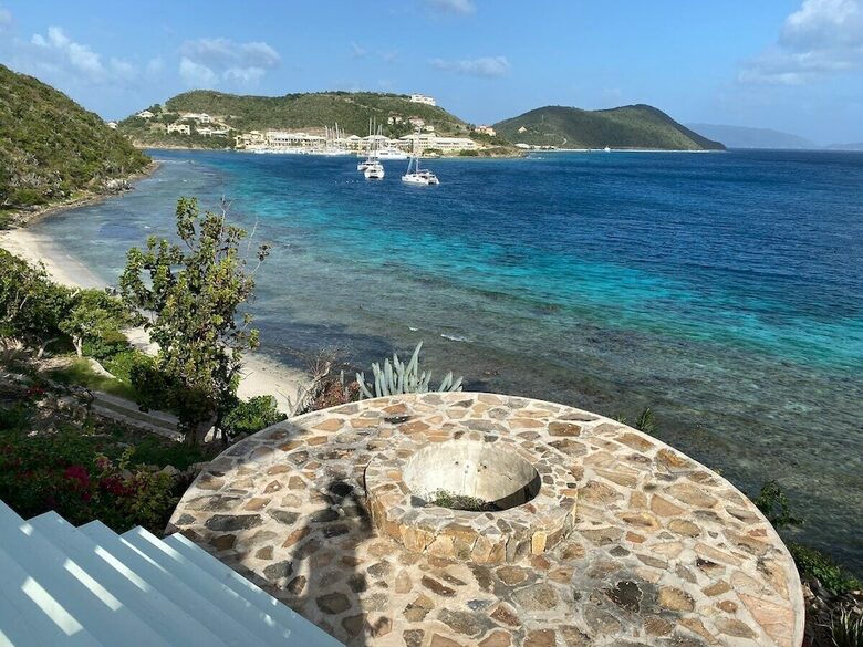 Luxury 7 bedroom Waterfront Villa - Great Camanoe Island, Virgin Islands, British