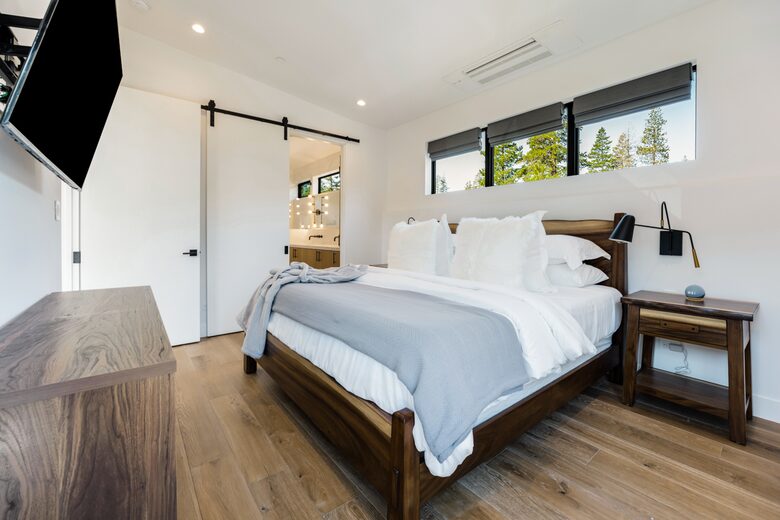 GoldCoast modern Home near Palisades Tahoe - Olympic Valley, California