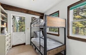 Quintessential Mountain Chalet On 10 Acres - Truckee, California