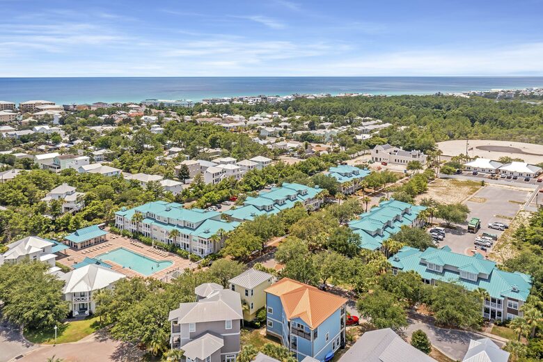 Charming 2 Bedroom 30A Beach Retreat - Santa Rosa Beach, Florida