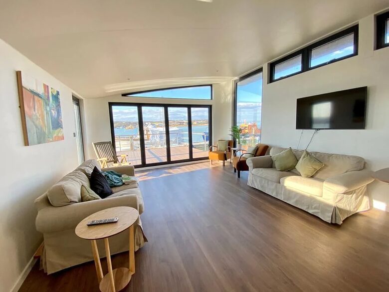 Bembridge Houseboat "Eleuthera" - Bembridge, United Kingdom