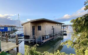 Bembridge Houseboat "Eleuthera" - Bembridge, United Kingdom