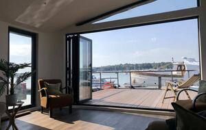 Bembridge Houseboat "Eleuthera" - Bembridge, United Kingdom