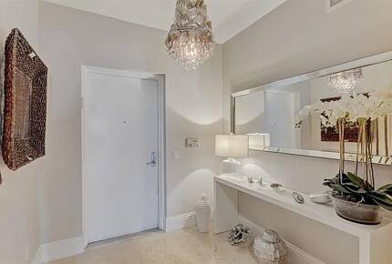 Palm Beach Marina Grande Retreat - Riviera Beach, Florida