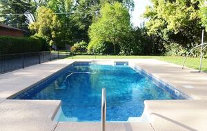 Northern California River Retreat Overlooking the Sacramento River near Redding - Anderson, California